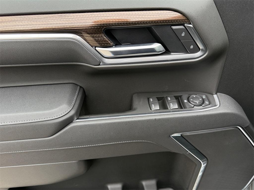 new 2025 Chevrolet Silverado 1500 car, priced at $44,655