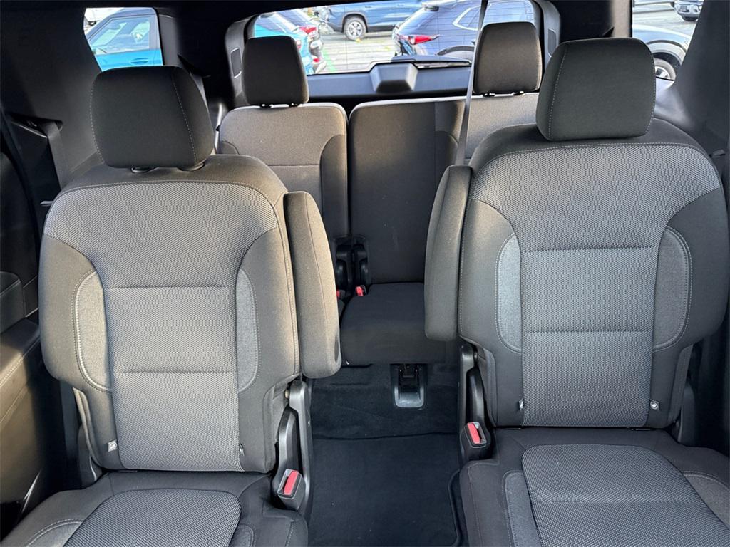 used 2023 Chevrolet Traverse car, priced at $29,000