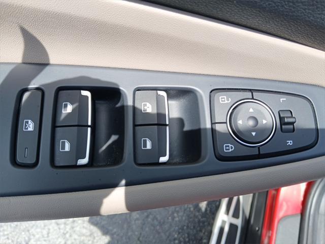 used 2022 Hyundai Santa Fe car, priced at $21,500