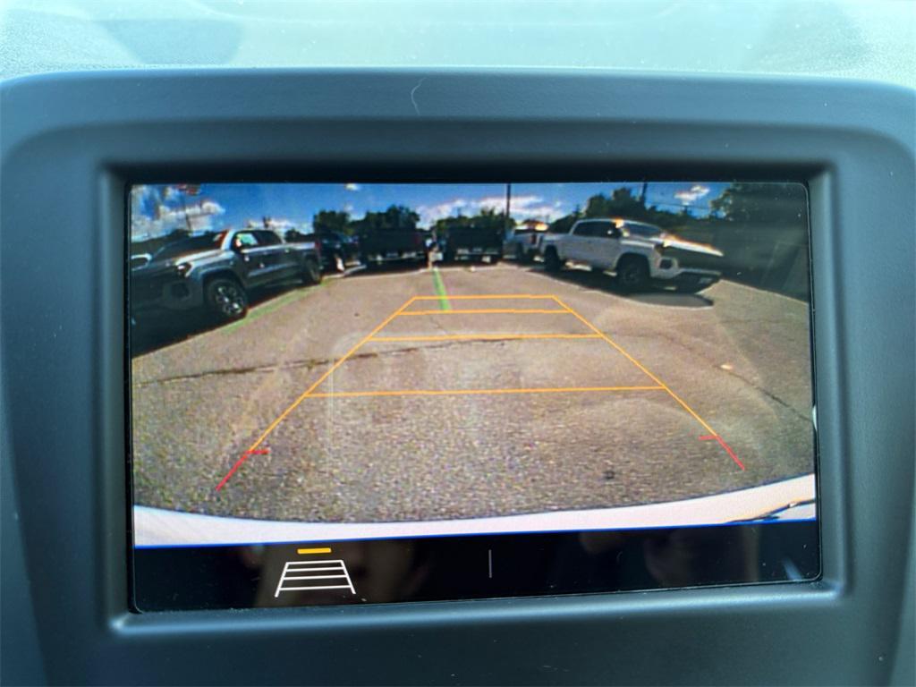 used 2021 Chevrolet Equinox car, priced at $18,500
