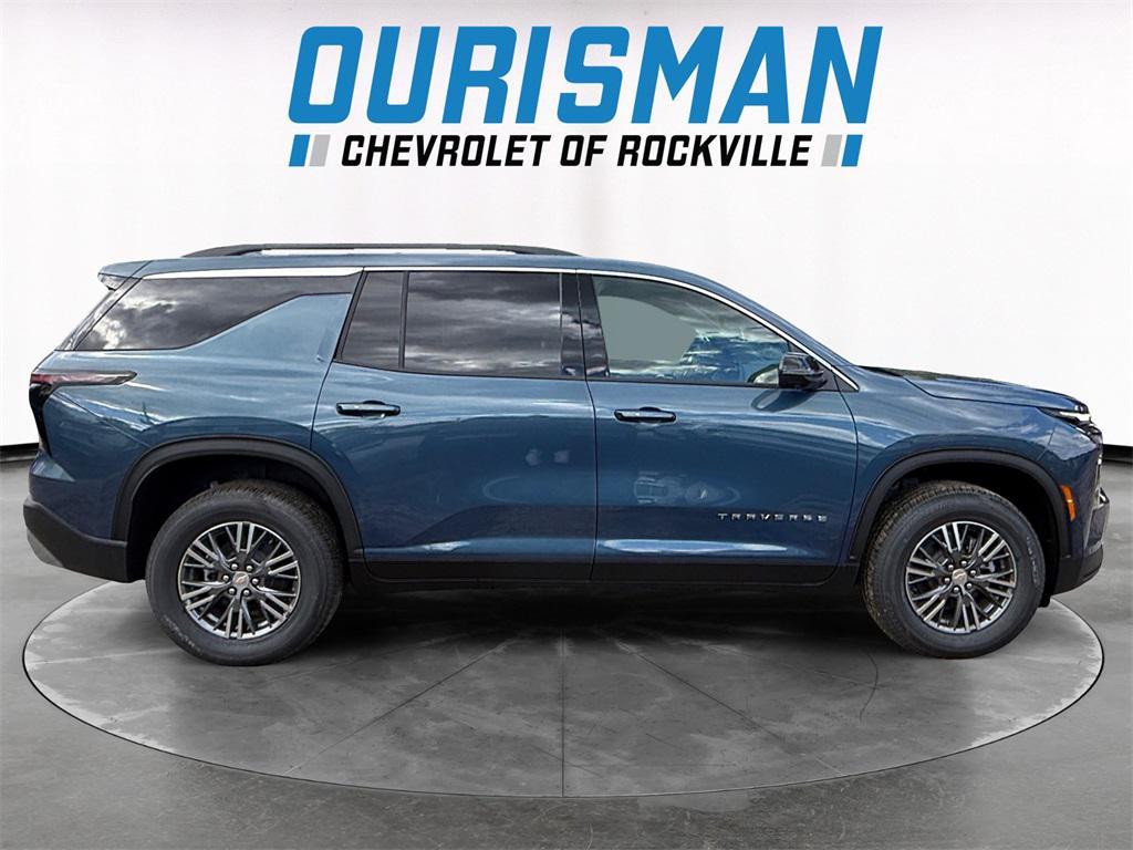 new 2026 Chevrolet Traverse car, priced at $37,420