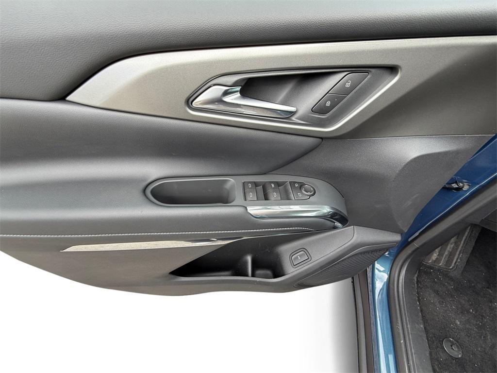 new 2026 Chevrolet Traverse car, priced at $37,420