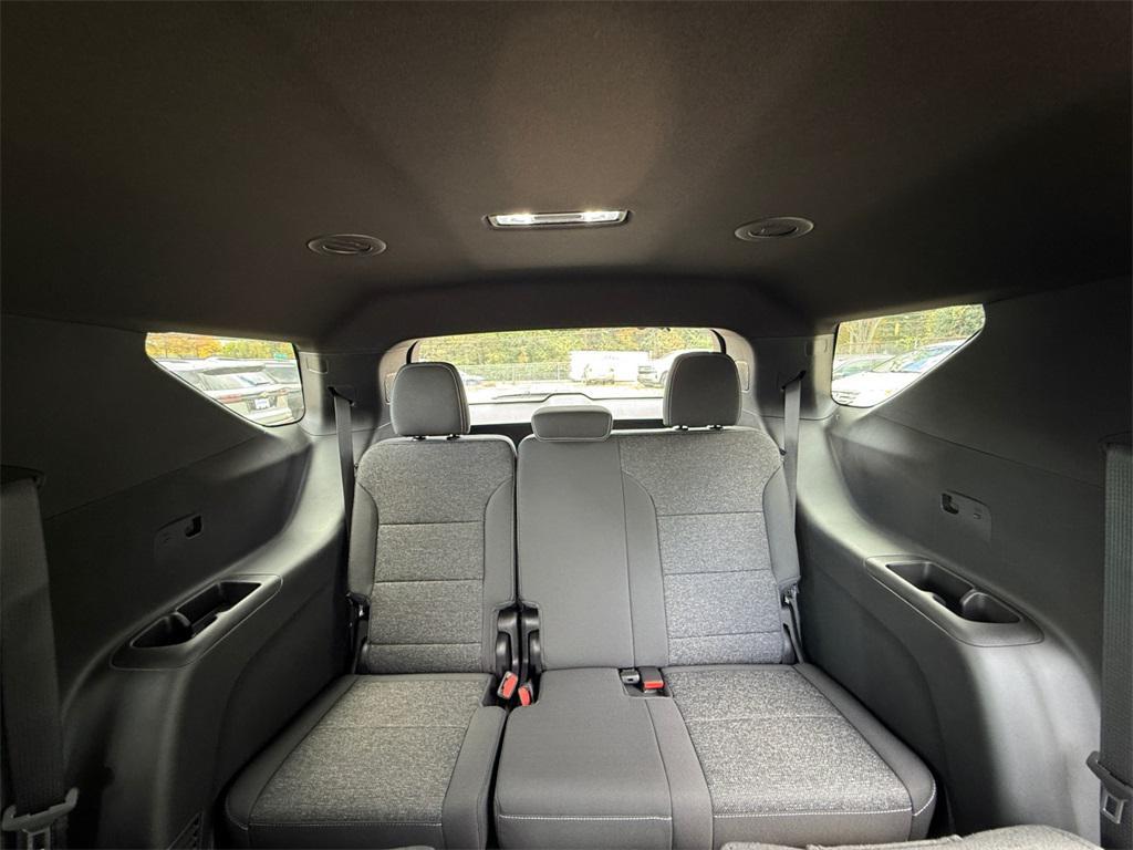 new 2026 Chevrolet Traverse car, priced at $37,420