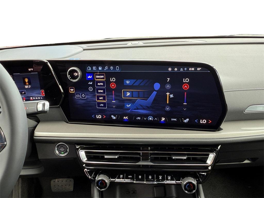 new 2026 Chevrolet Traverse car, priced at $37,420