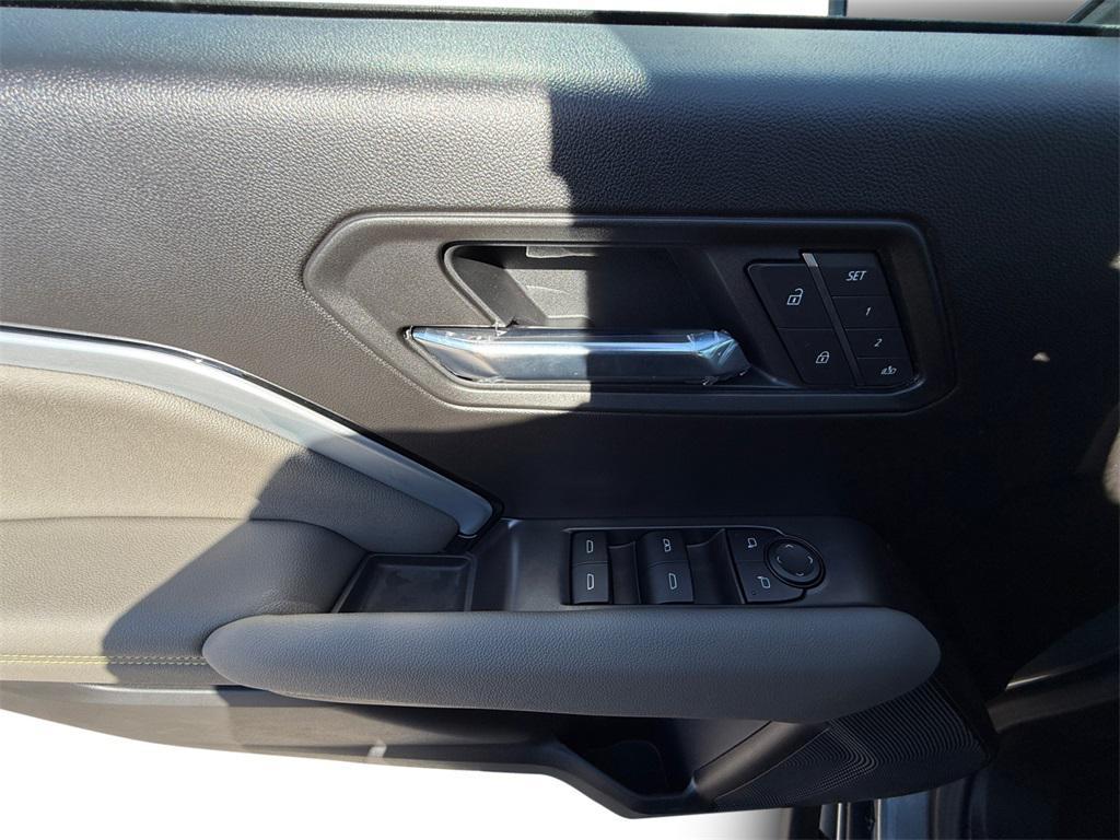 new 2026 Chevrolet Colorado car, priced at $48,120