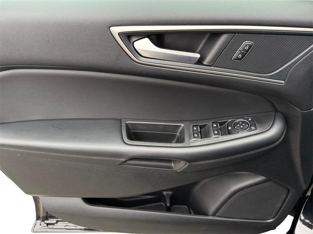 used 2024 Ford Edge car, priced at $25,500