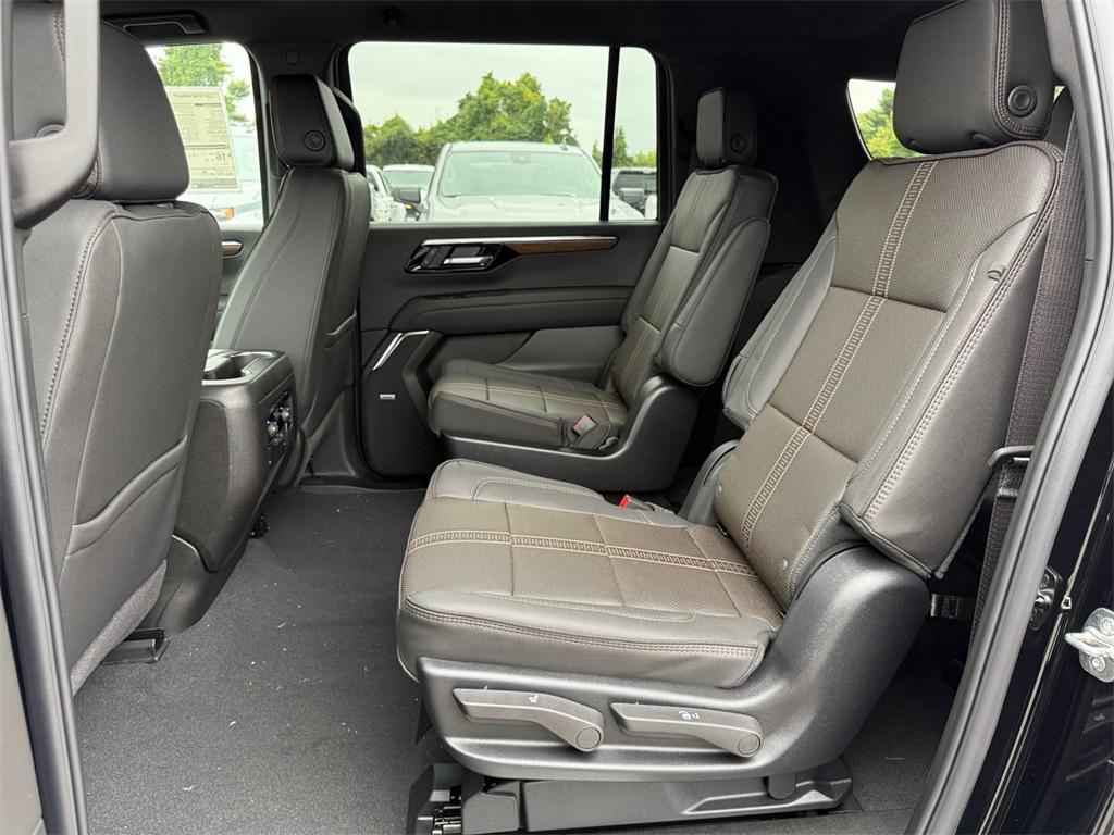 new 2025 Chevrolet Suburban car, priced at $76,795