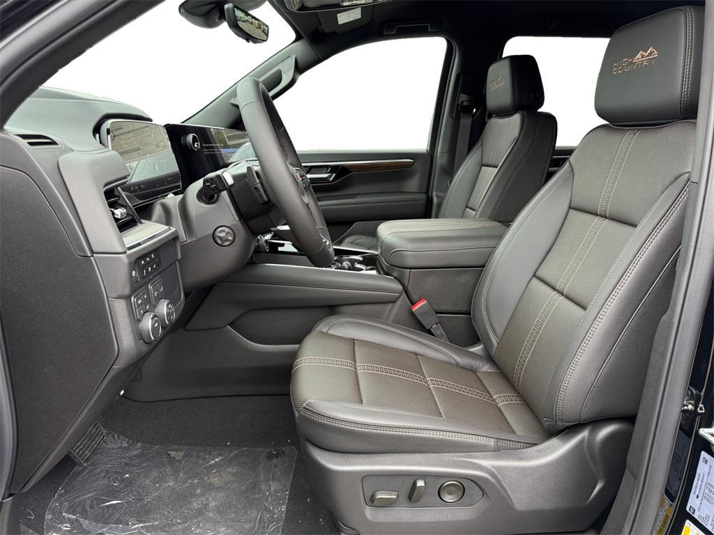 new 2025 Chevrolet Suburban car, priced at $76,795