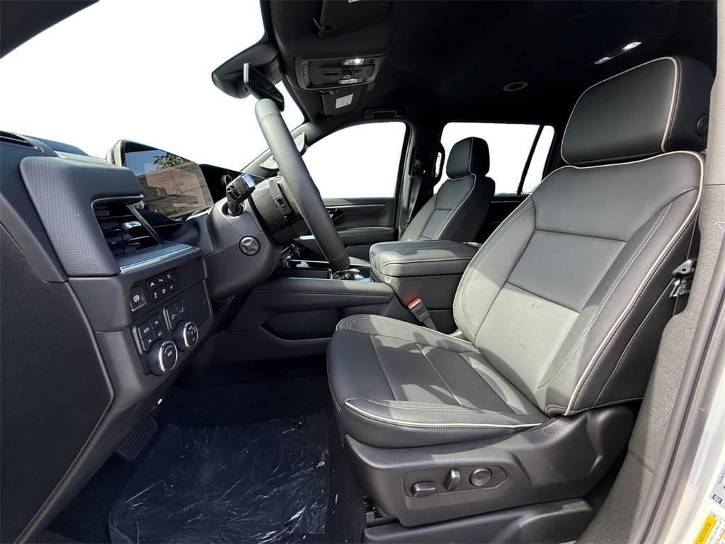 new 2025 Chevrolet Suburban car, priced at $72,365