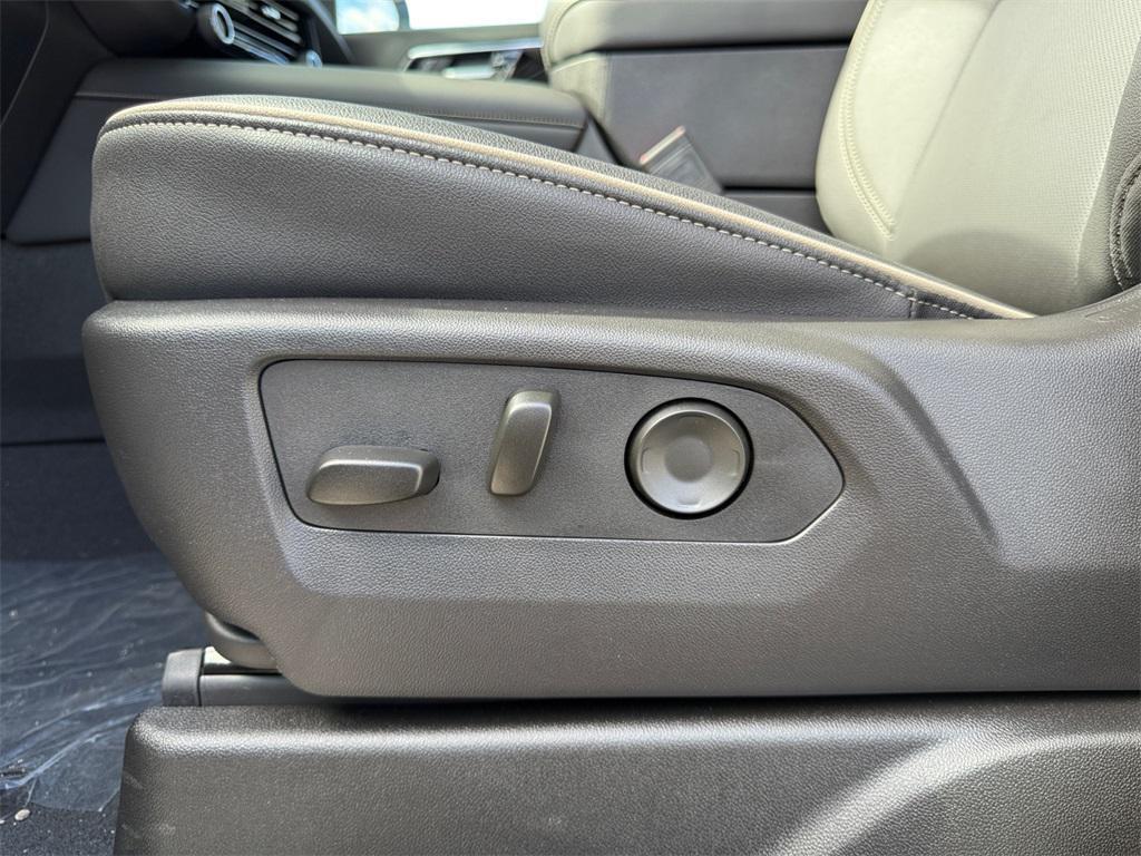new 2025 Chevrolet Suburban car, priced at $72,365