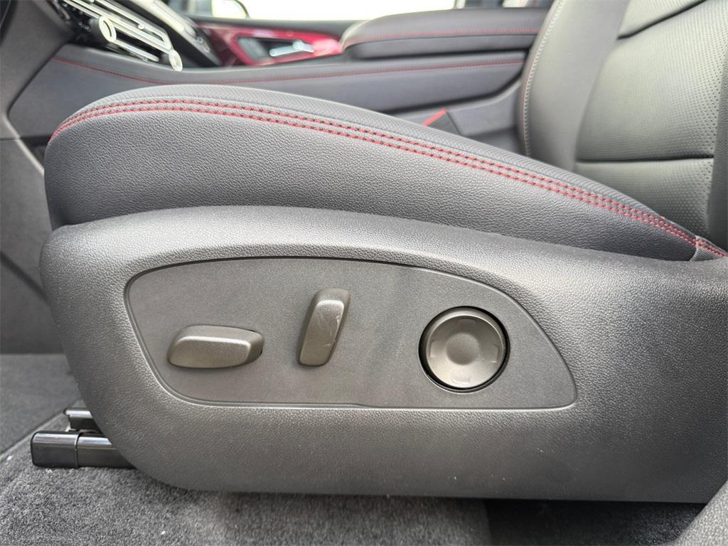 new 2026 Chevrolet Traverse car, priced at $55,855