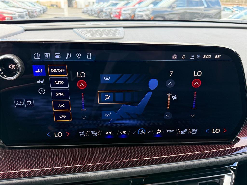 new 2026 Chevrolet Traverse car, priced at $55,855