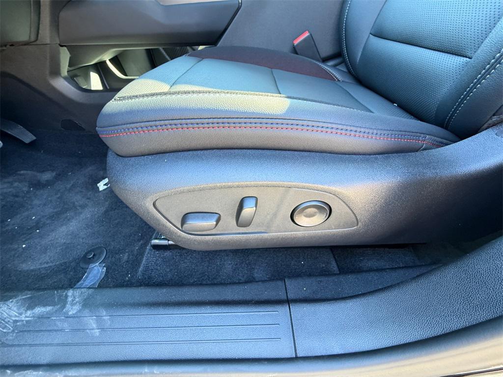 new 2026 Chevrolet Equinox EV car, priced at $39,595