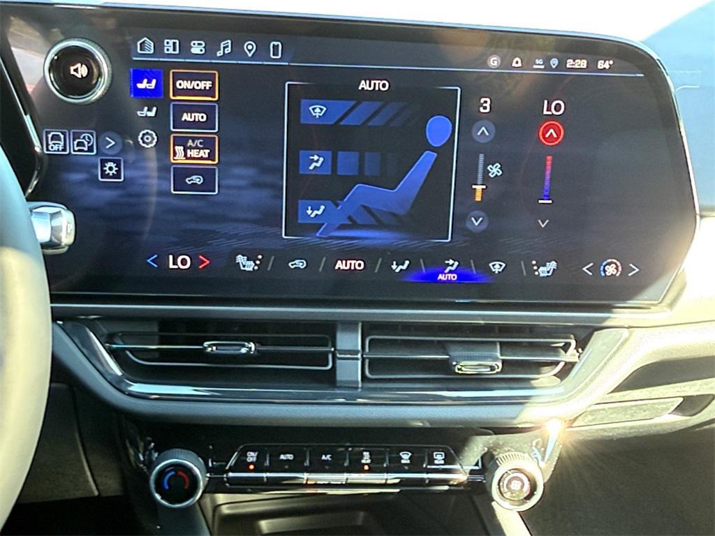 new 2026 Chevrolet Equinox EV car, priced at $39,595