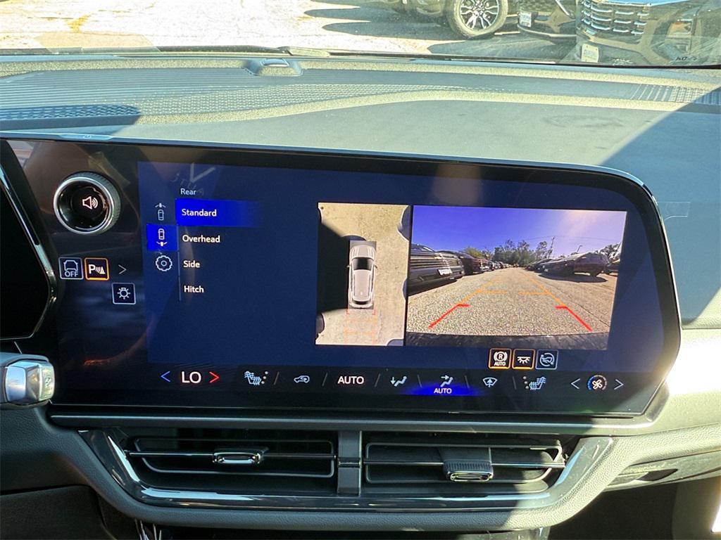 new 2026 Chevrolet Equinox EV car, priced at $39,595