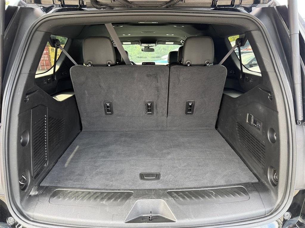 used 2024 GMC Yukon XL car, priced at $62,500
