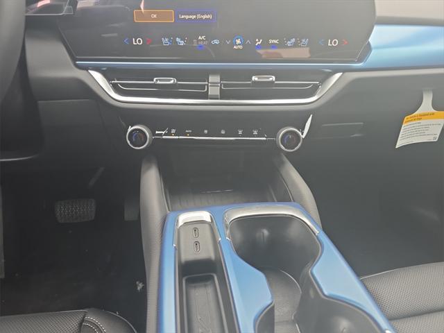 new 2025 Chevrolet Equinox EV car, priced at $39,365