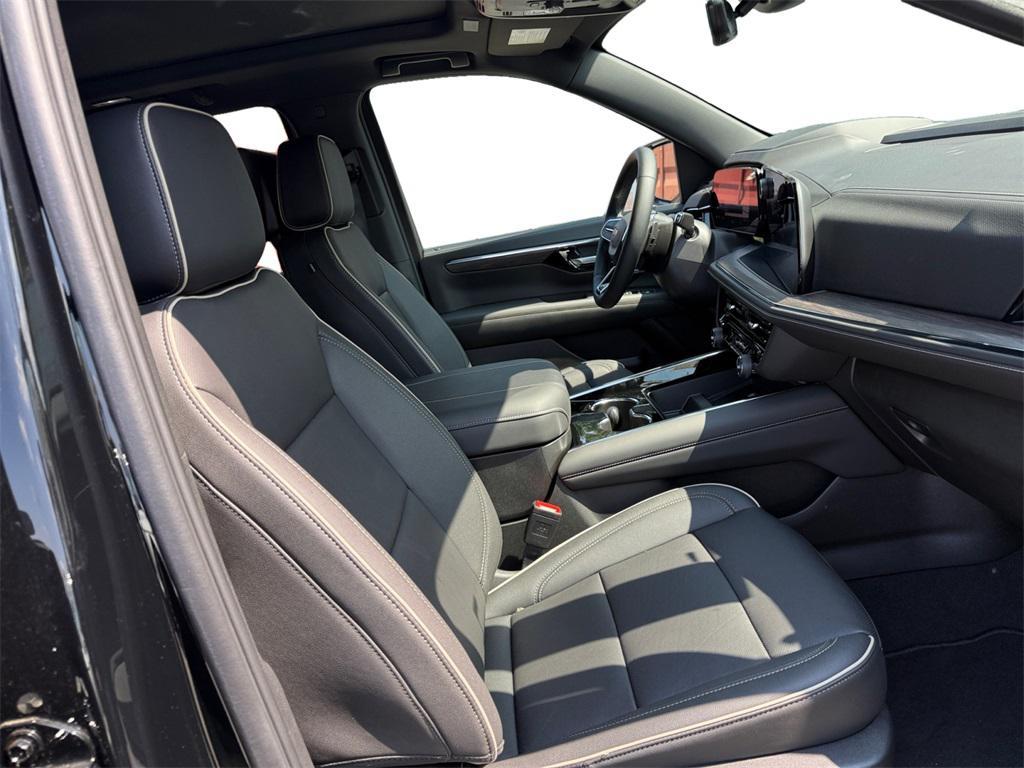 new 2025 Chevrolet Tahoe car, priced at $77,900
