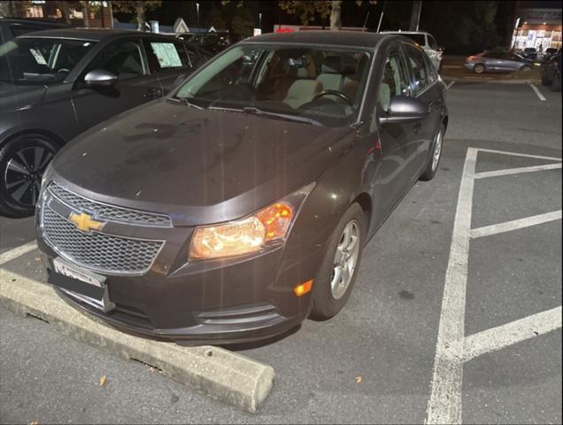 used 2014 Chevrolet Cruze car, priced at $8,300