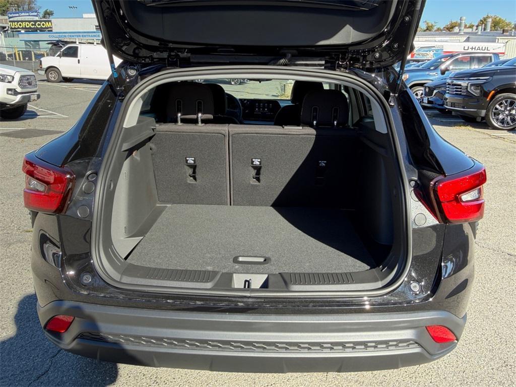 new 2026 Chevrolet Trax car, priced at $23,895