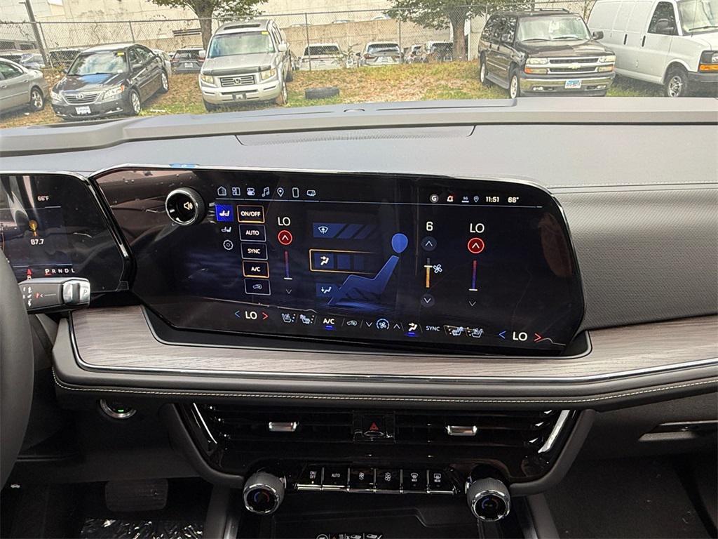 new 2025 Chevrolet Suburban car, priced at $72,115