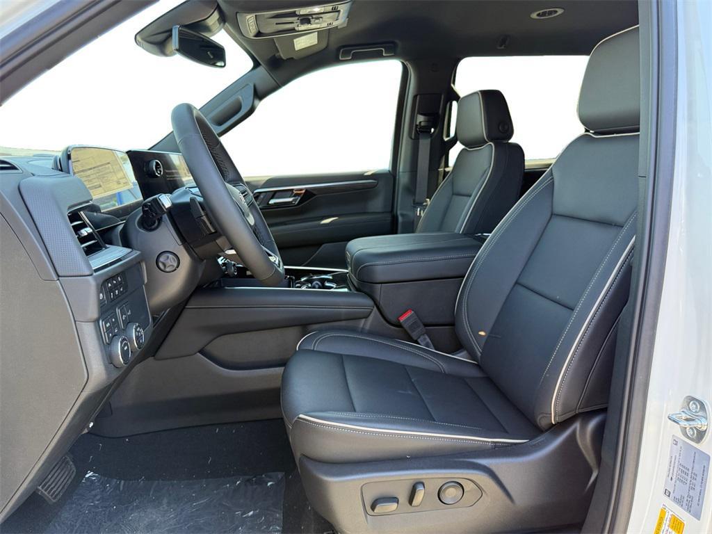 new 2025 Chevrolet Suburban car, priced at $72,365