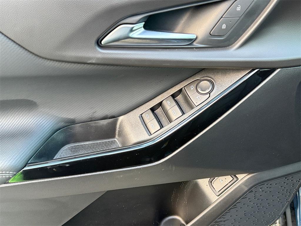 used 2026 Chevrolet Equinox car, priced at $29,000