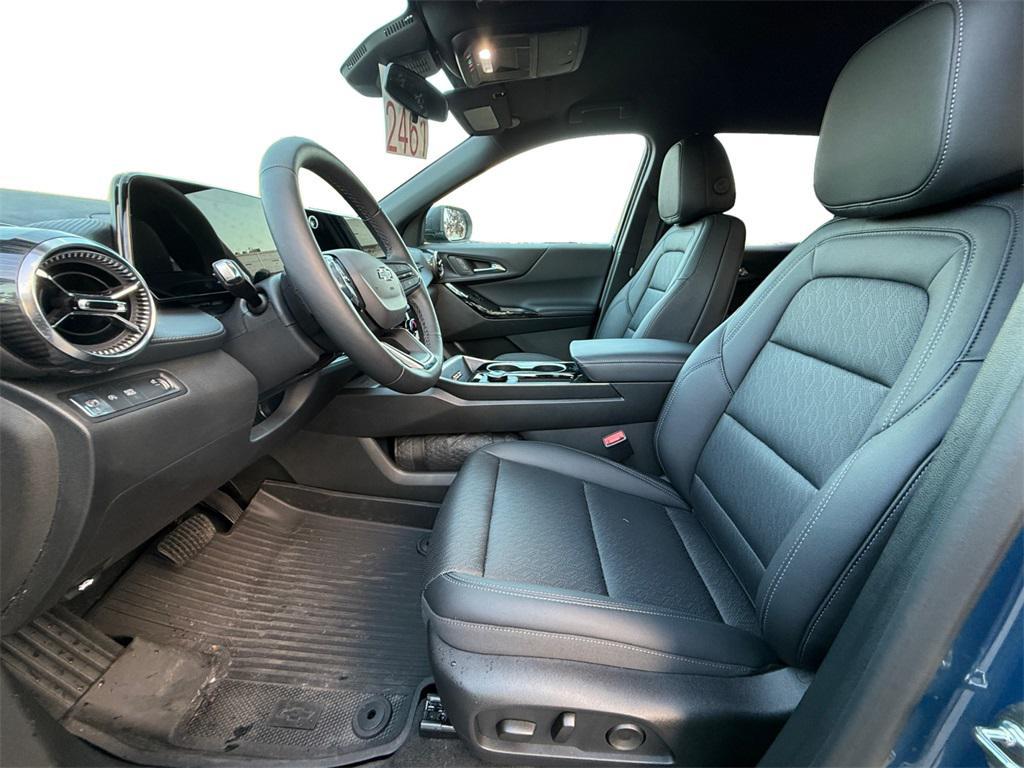 used 2026 Chevrolet Equinox car, priced at $29,000