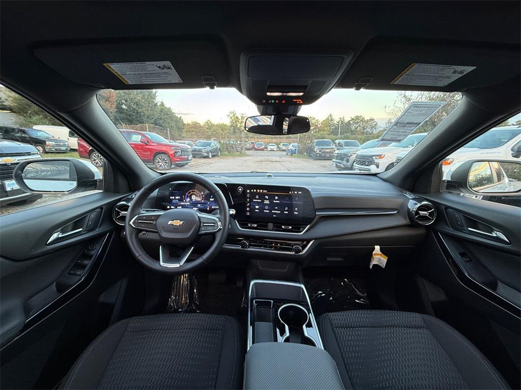 new 2025 Chevrolet Equinox car, priced at $26,385