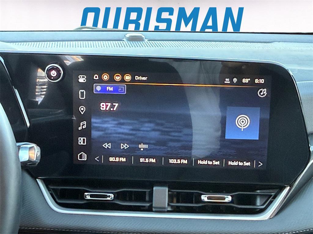 new 2025 Chevrolet Equinox car, priced at $26,385