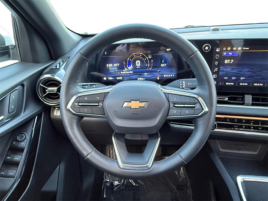new 2025 Chevrolet Equinox car, priced at $26,385