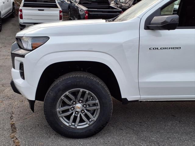 new 2024 Chevrolet Colorado car, priced at $33,550