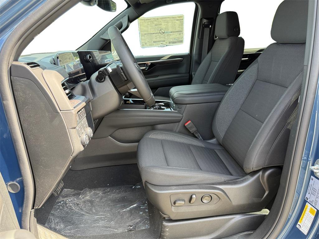 new 2025 Chevrolet Suburban car, priced at $60,245