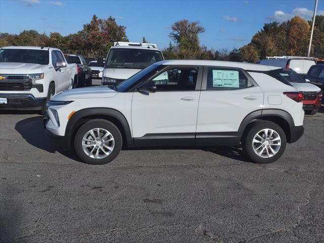 new 2025 Chevrolet TrailBlazer car, priced at $25,075