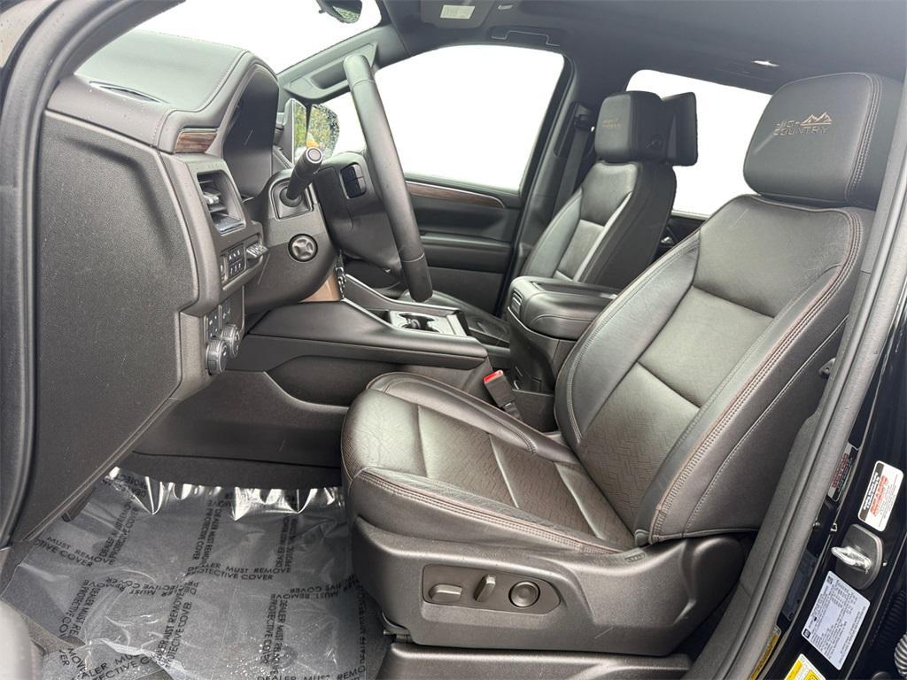 used 2023 Chevrolet Suburban car, priced at $60,000