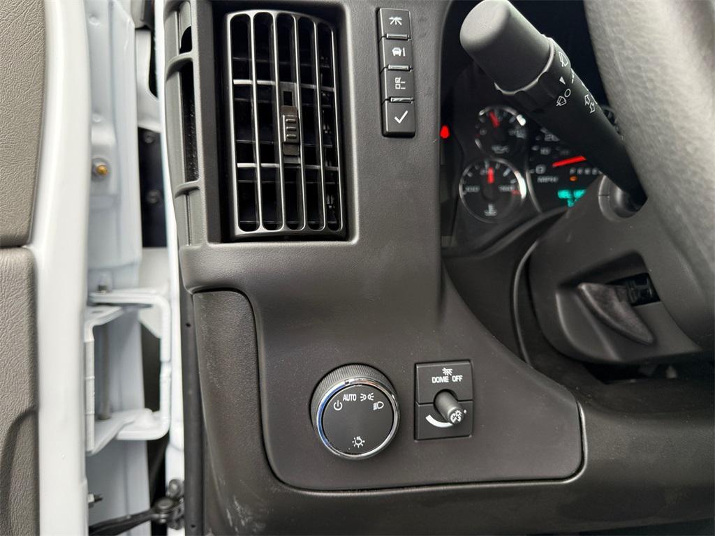 new 2025 Chevrolet Express 2500 car, priced at $45,405