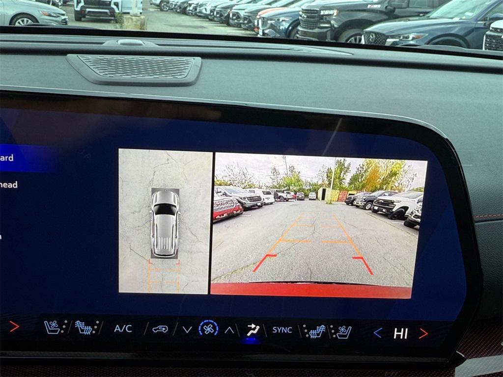 new 2026 Chevrolet Traverse car, priced at $59,006