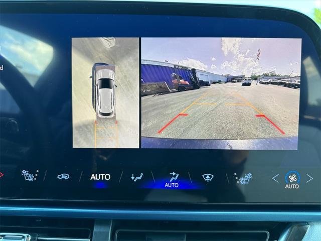 new 2025 Chevrolet Equinox EV car, priced at $38,064