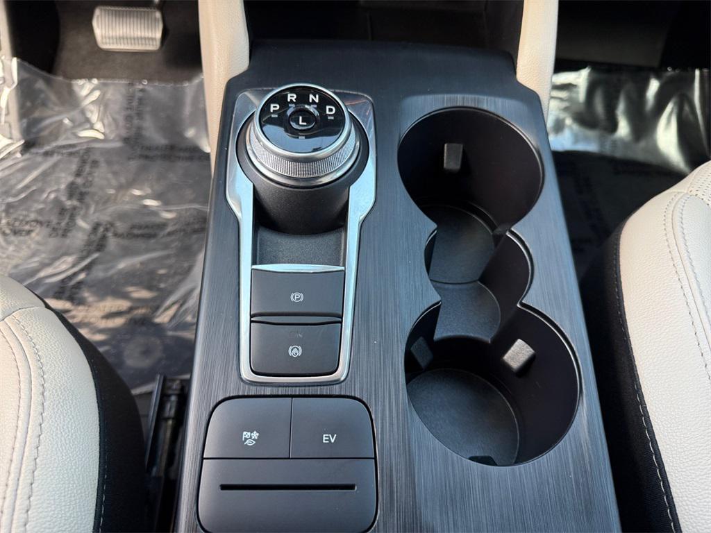 used 2022 Ford Escape car, priced at $21,500