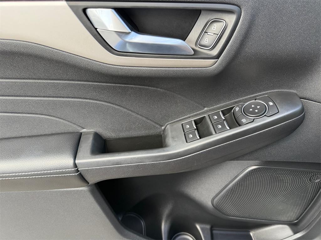 used 2022 Ford Escape car, priced at $21,500