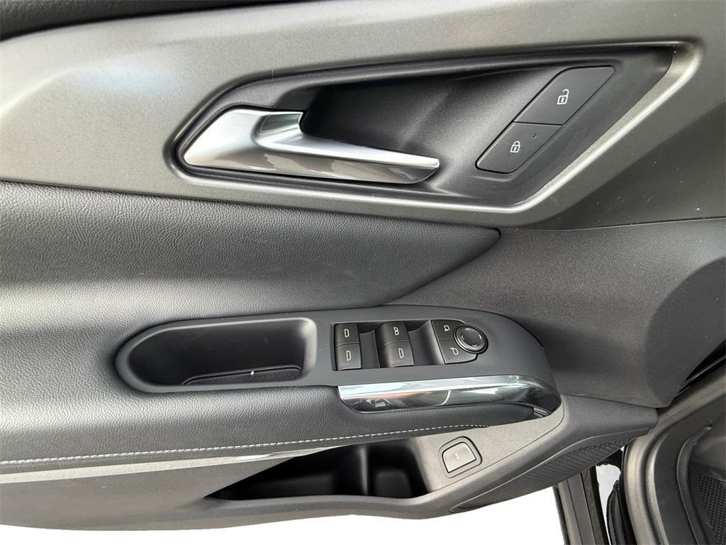 new 2026 Chevrolet Traverse car, priced at $40,140