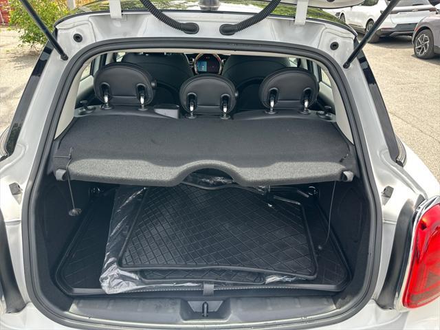 used 2023 MINI Hardtop car, priced at $25,250