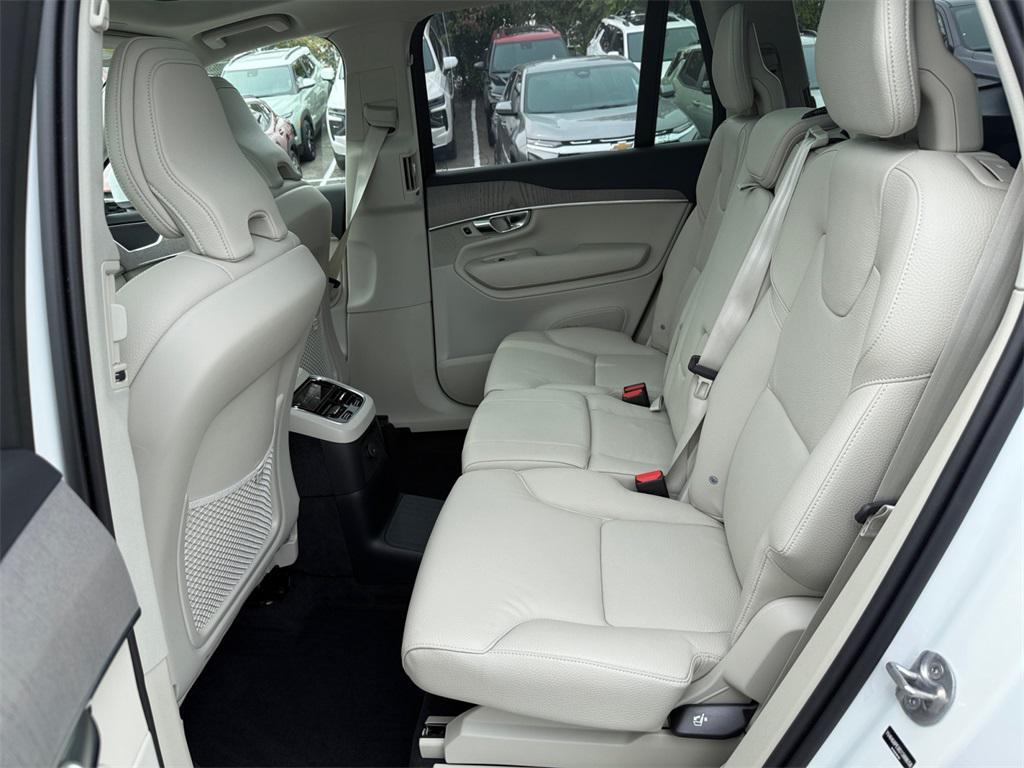 used 2025 Volvo XC90 Plug-In Hybrid car, priced at $55,000