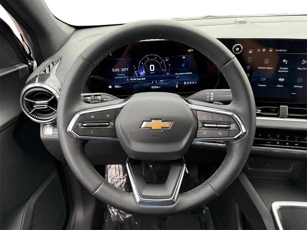 new 2025 Chevrolet Equinox car, priced at $23,620