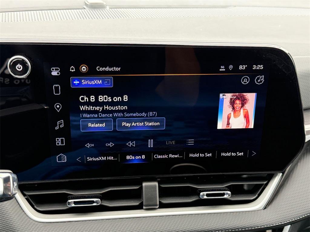 new 2025 Chevrolet Equinox car, priced at $23,620