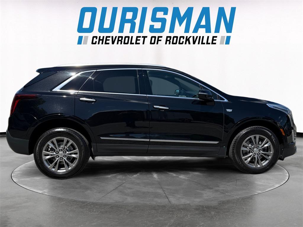 used 2021 Cadillac XT5 car, priced at $25,000