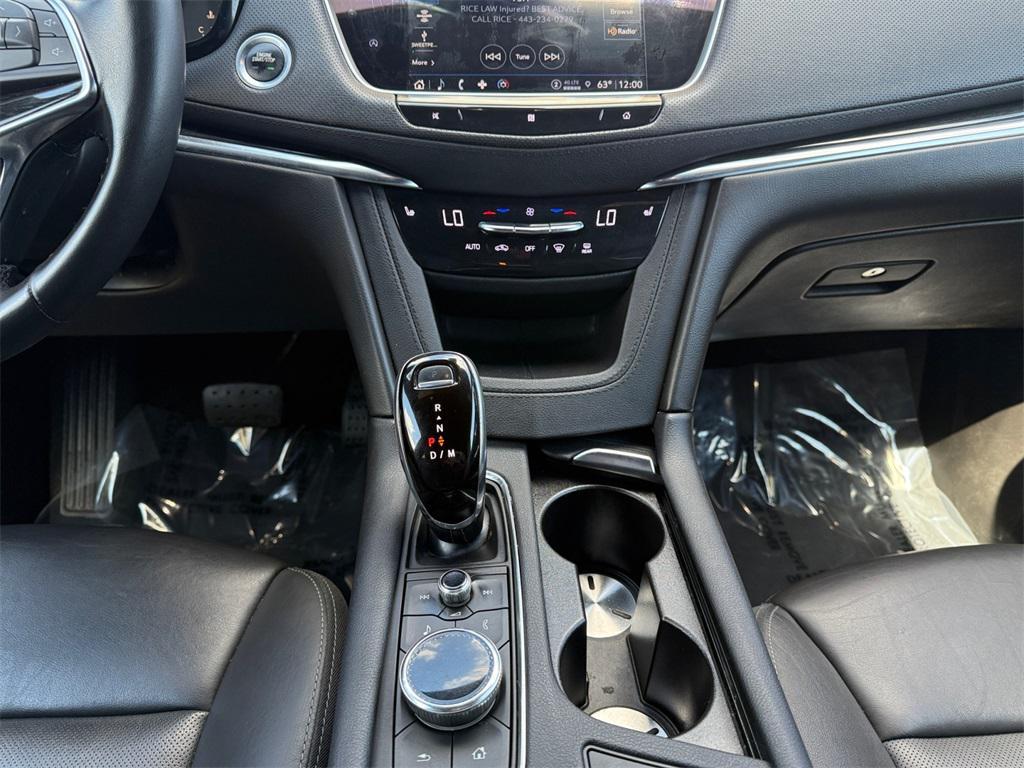 used 2021 Cadillac XT5 car, priced at $25,000