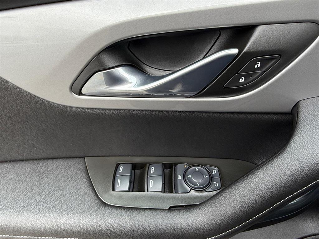 used 2025 Chevrolet Blazer car, priced at $27,000