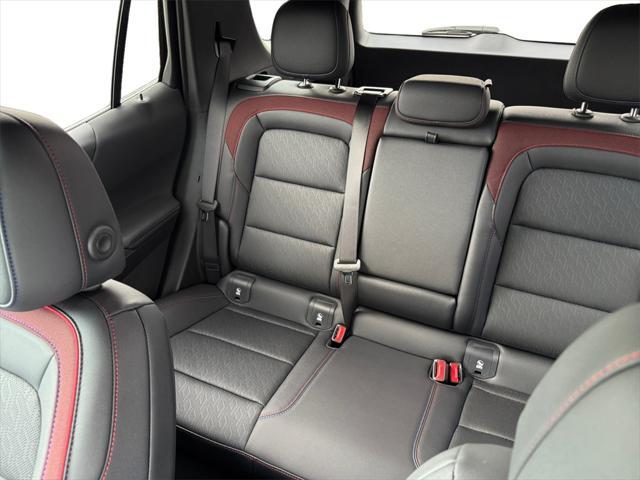 new 2026 Chevrolet Equinox car, priced at $31,895