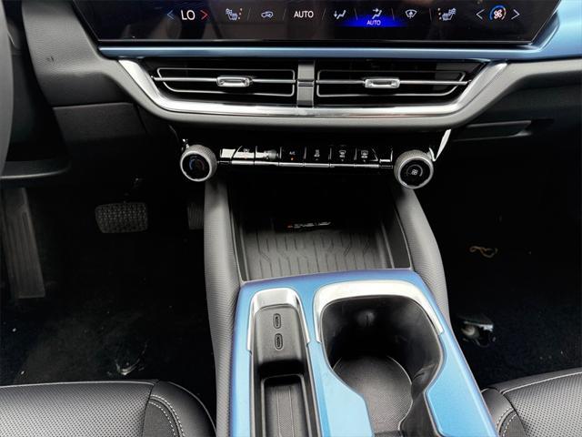new 2025 Chevrolet Equinox EV car, priced at $39,366